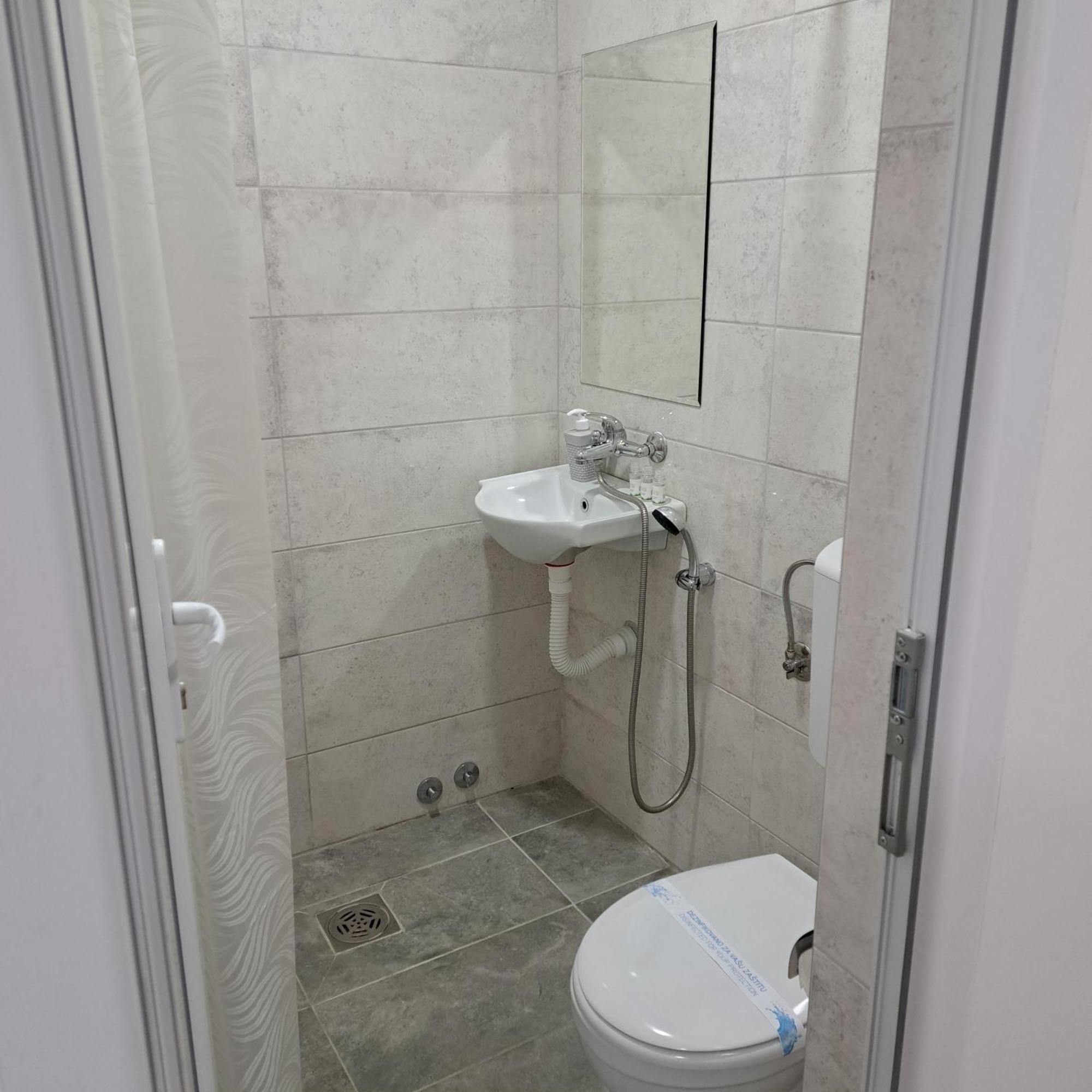 Surčin Libero Apartmani المظهر الخارجي الصورة
