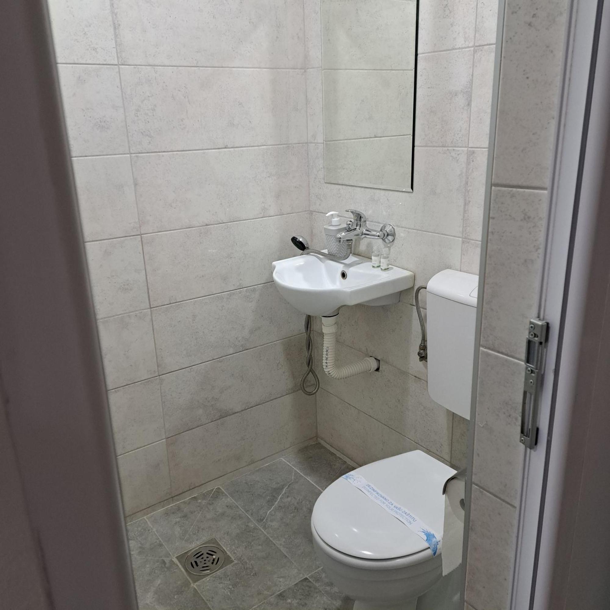 Surčin Libero Apartmani المظهر الخارجي الصورة